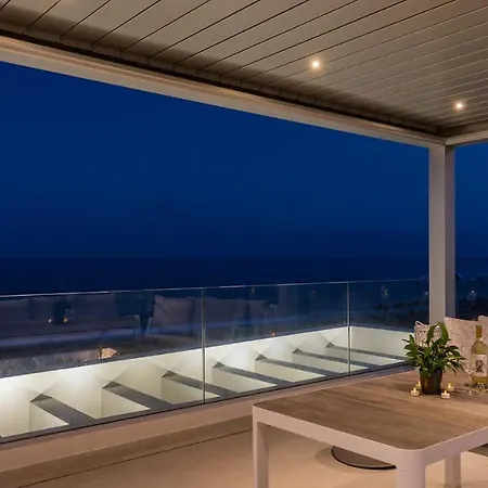 Entire View Sea Beach Apartment