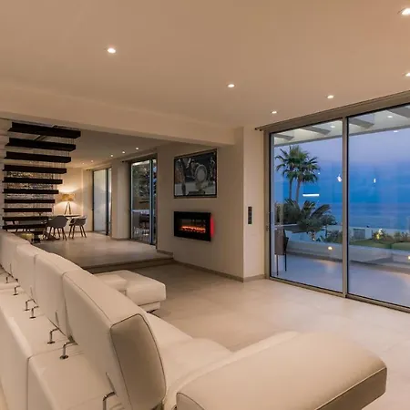 Entire View Sea Beach Apartment *